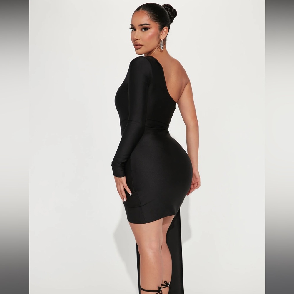 Waiting for your love Midi Dress- Fashion Nova - Picture 4 of 4